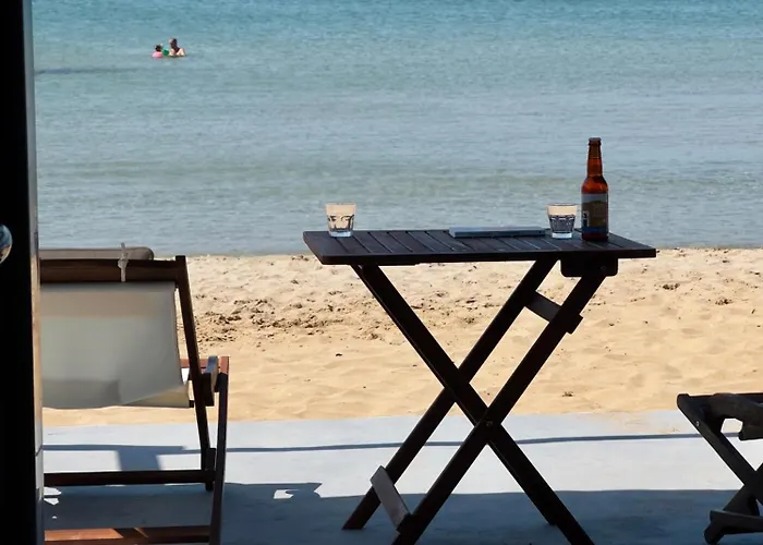 Cave Beach House Milos