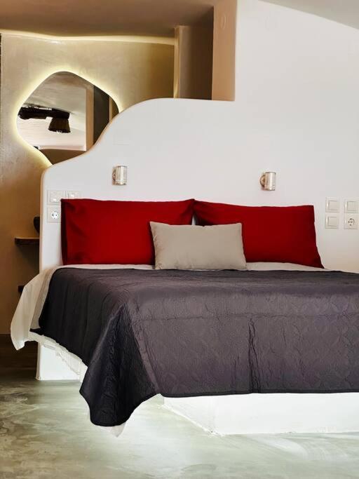 Cave House Milos Holiday home